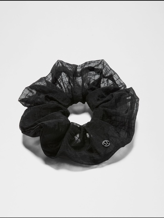 lululemon athletica Accessories - NWT Lululemon Uplifting Oversized Scrunchie